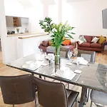 The Barn In The Courtyard, 3 - Bed, Sleeps 5, Pets Welcome Apartmanhotel Ulverston
