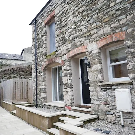 The Barn In The Courtyard *