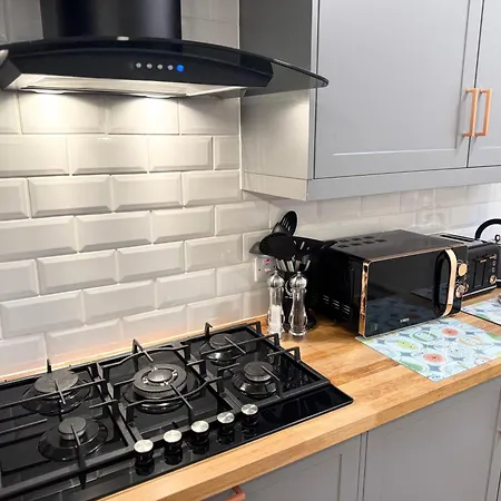 The Barn In The Courtyard, 3 - Bed, Sleeps 5, Pets Welcome アパートホテル