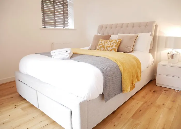 The Barn In The Courtyard, 3 - Bed, Sleeps 5, Pets Welcome * Ulverston