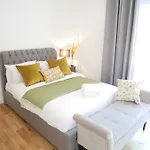 Apart-hotel The Barn In The Courtyard, 3 - Bed, Sleeps 5, Pets Welcome Ulverston