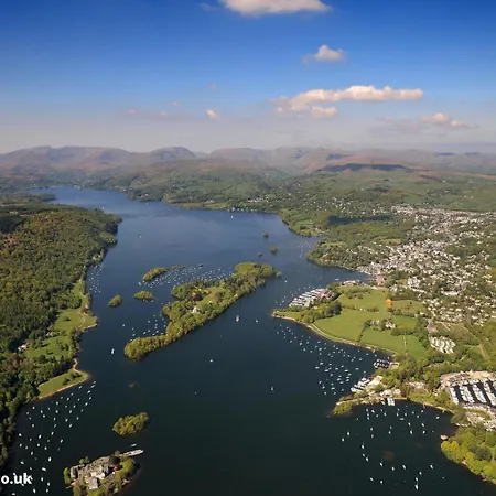 The Barn In The Courtyard, 3 - Bed, Sleeps 5, Pets Welcome Ulverston