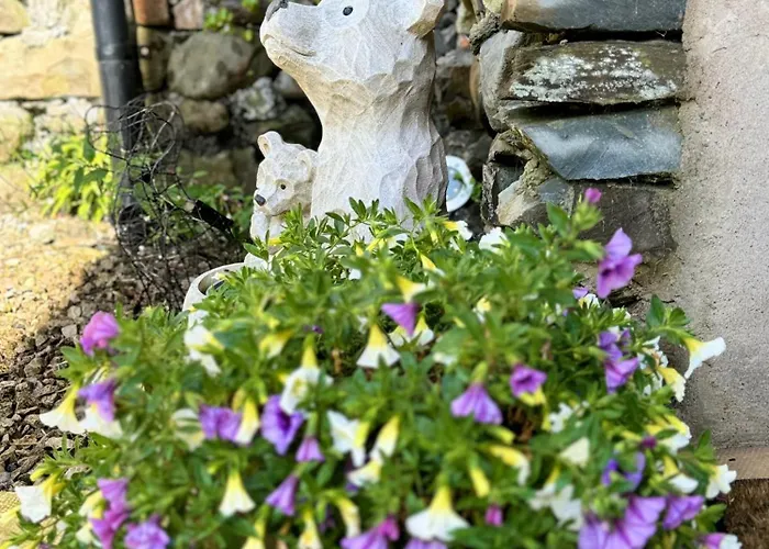 The Barn In The Courtyard, 3 - Bed, Sleeps 5, Pets Welcome Apart-hotel