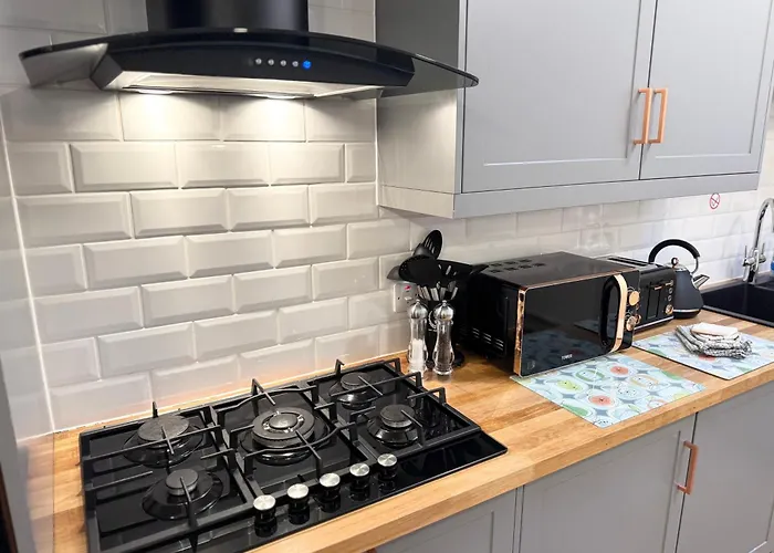 The Barn In The Courtyard, 3 - Bed, Sleeps 5, Pets Welcome Apart-hotel